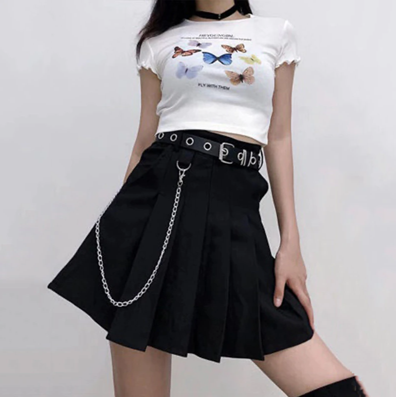 Gothic Skirt with Chain and Exterior Pockets