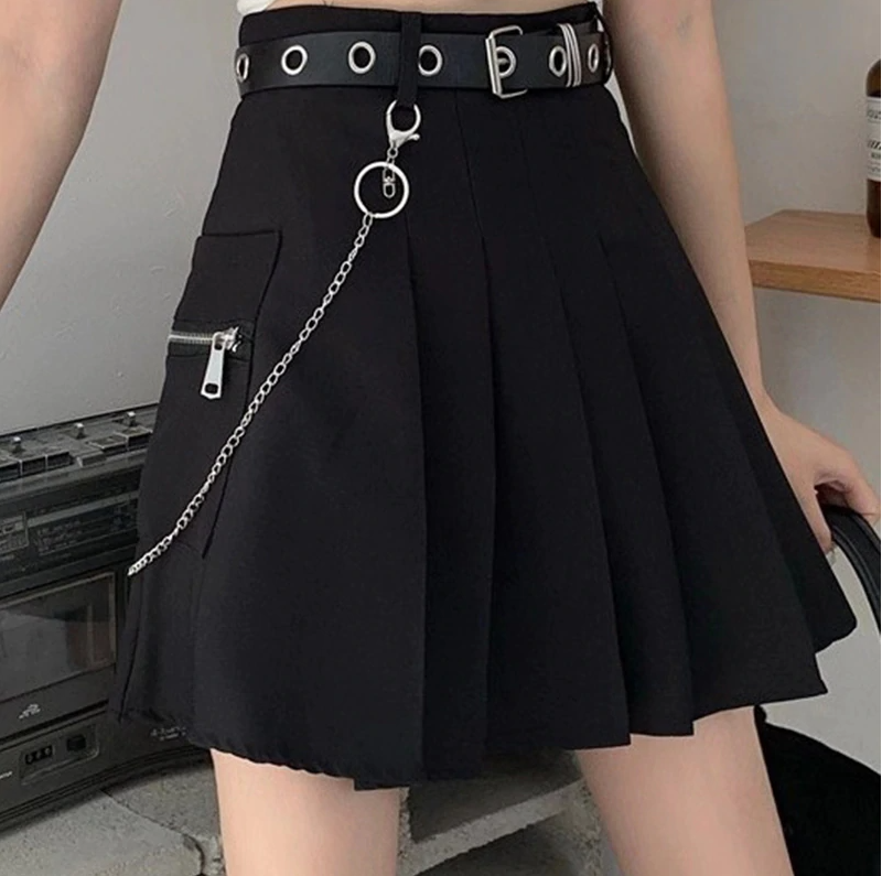 Gothic Skirt with Chain and Exterior Pockets